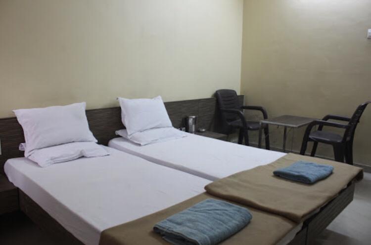 Hotel Vikas Palace Solapur Extérieur photo